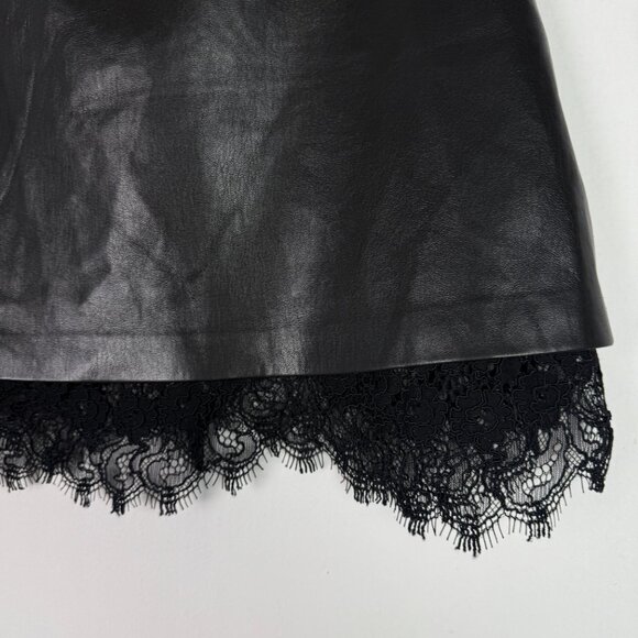Alice + Olivia Rubi Vegan Leather Lace-Trim Mini Skirt in Black Size 2 EUC - Picture 4 of 13